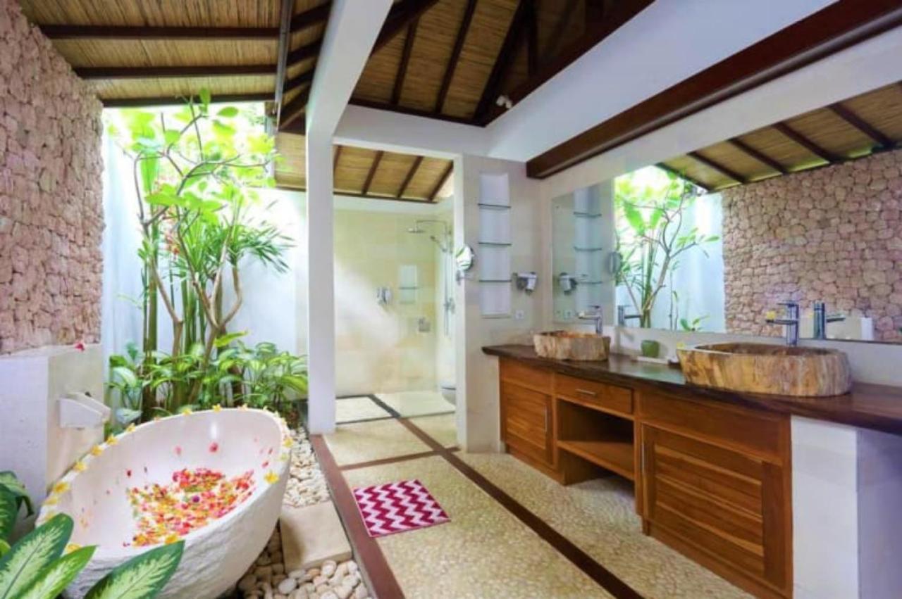 Villa Saraswati Lovina Exterior foto