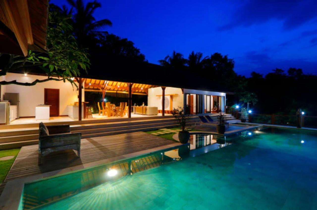 Villa Saraswati Lovina Exterior foto